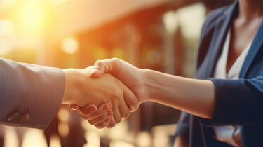 リファラル採用の成功事例20選！成功した企業の共通点や効果を感じないときの対処法