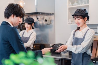 飲食店のDX成功事例12選！取り組むメリットや集客力アップにつながるツール